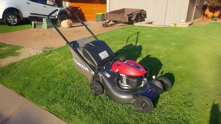 Best Overall: Honda 664060 Smart Drive Lawn Mower