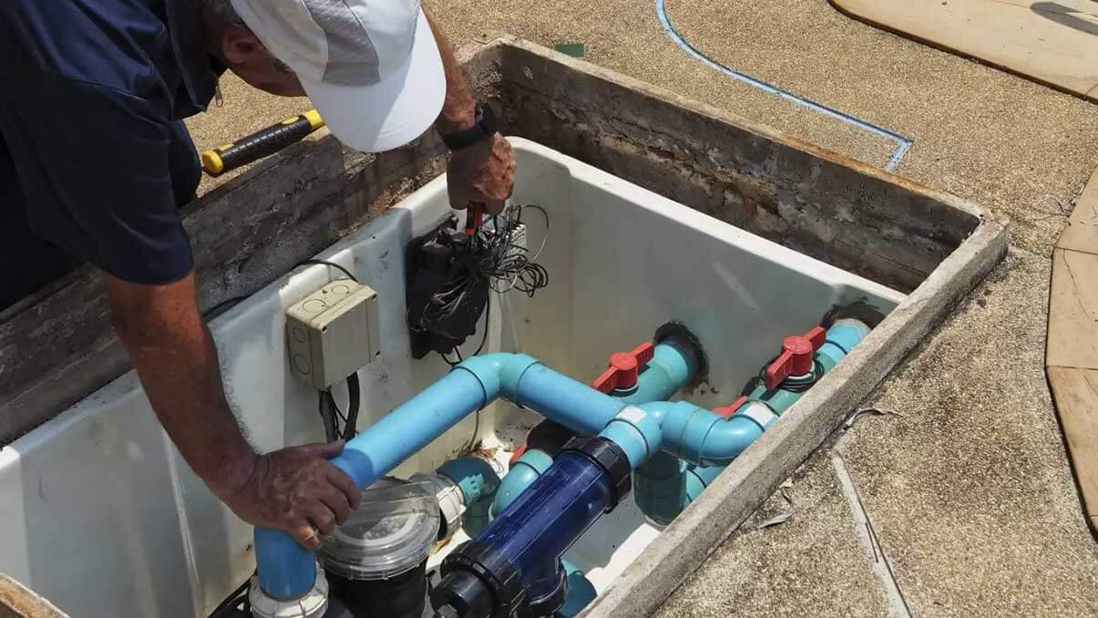 How to Cover Pool Equipment