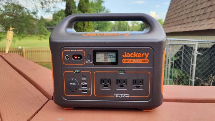 Jackery Explorer 1000 Portable Power Station